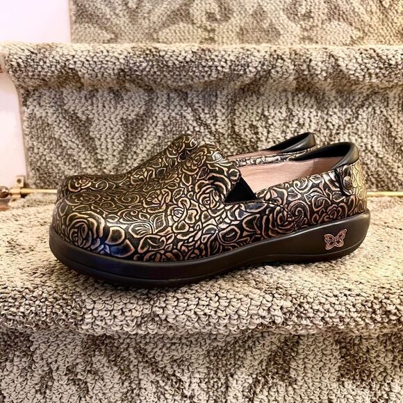 Women's Alegria Keli Black Bronze Rose Embossed Loafers Shoes 41 or 10.5 - 11 - Picture 3 of 6